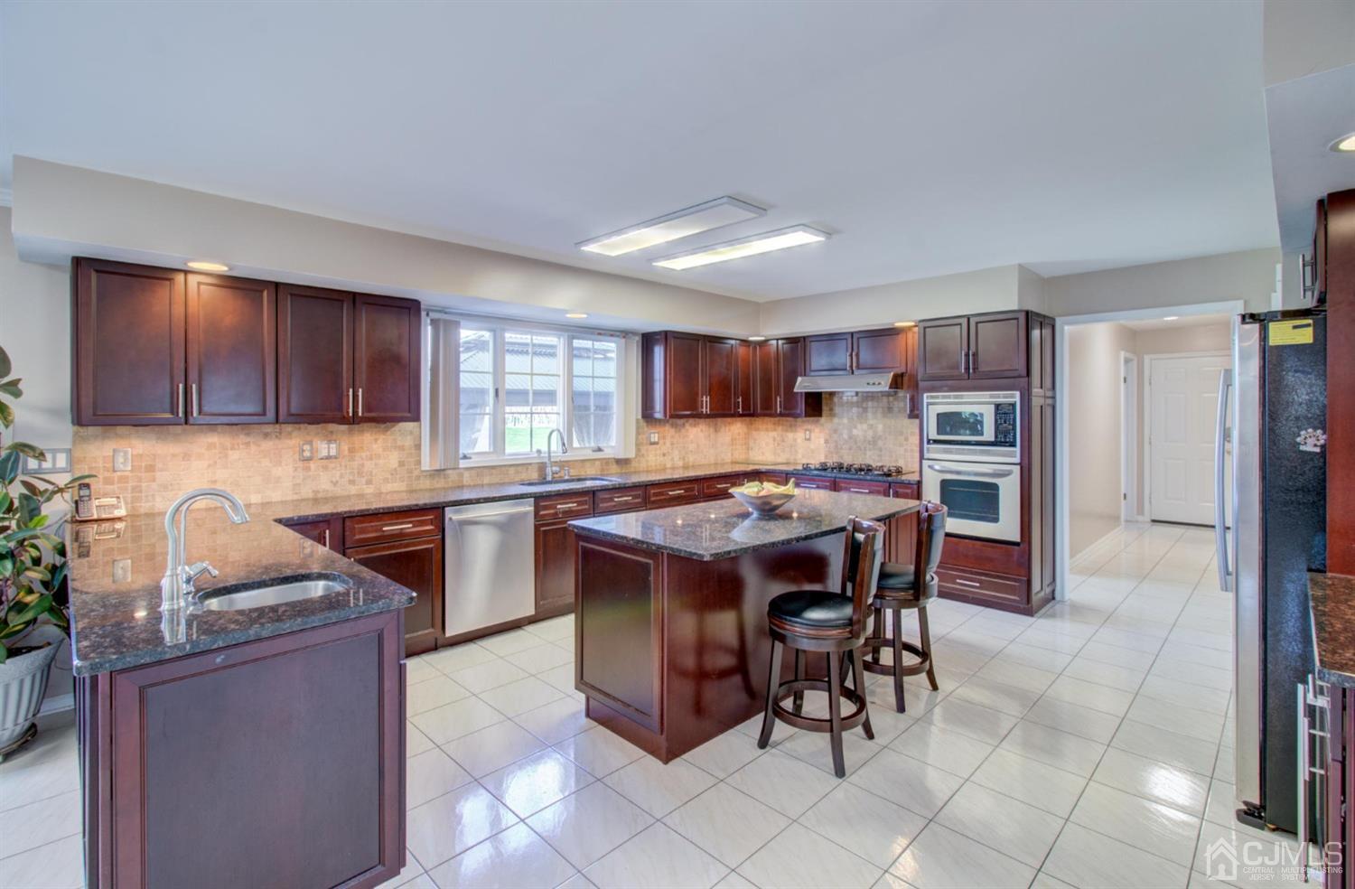 7 Parkview Road Cranbury, NJ 08512 - Photo 17 of 54 Gallery Image 17