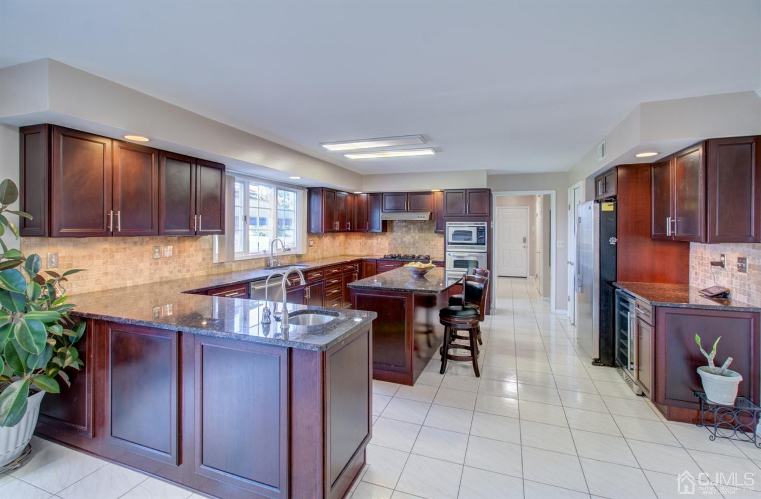 7 Parkview Road Cranbury, NJ 08512 - Photo 18 of 54 Gallery Image 18