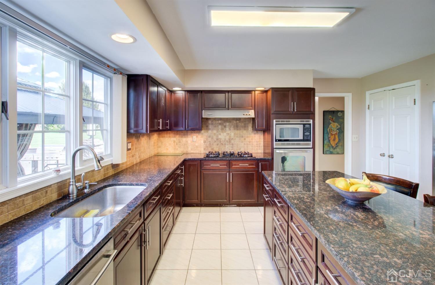 7 Parkview Road Cranbury, NJ 08512 - Photo 22 of 54 Gallery Image 22