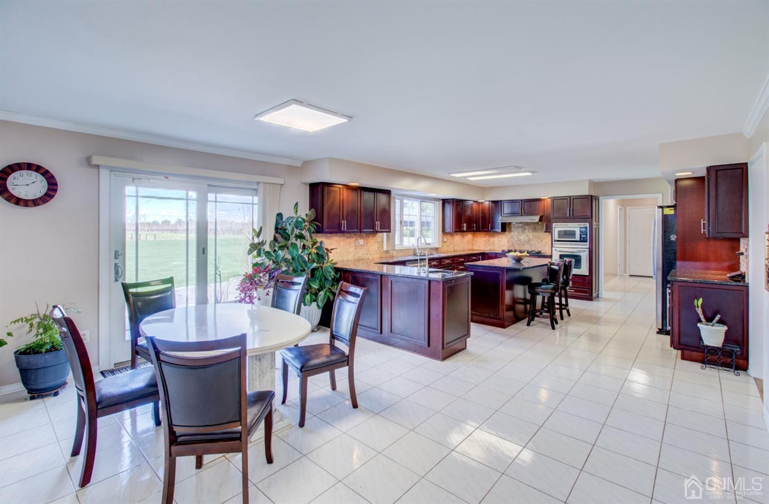 7 Parkview Road Cranbury, NJ 08512 - Photo 24 of 54 Gallery Image 24