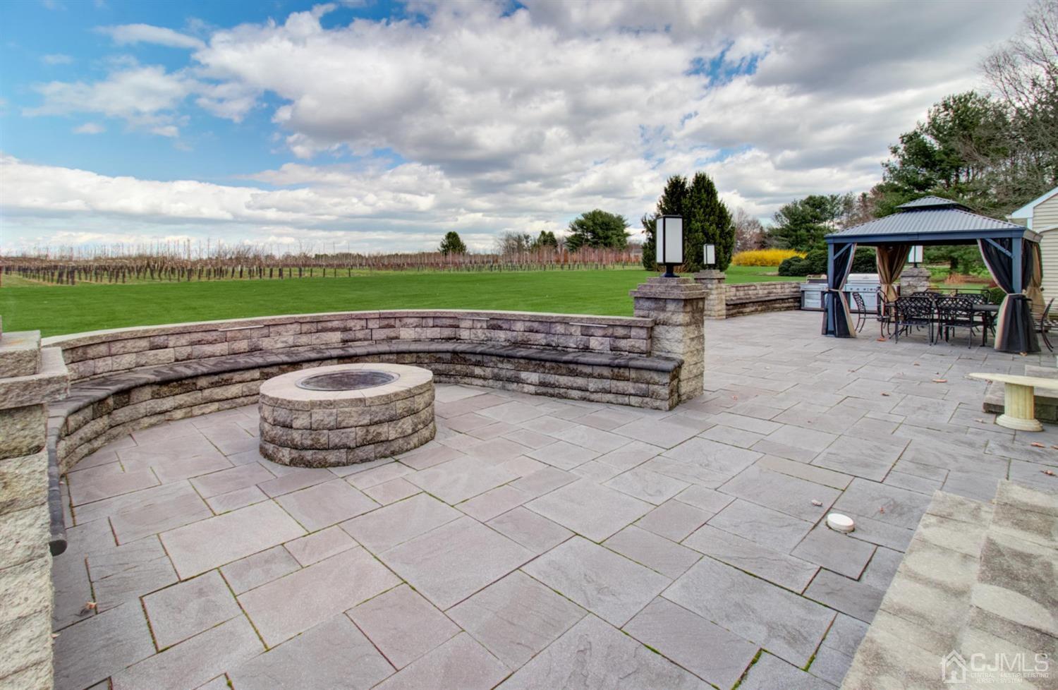 7 Parkview Road Cranbury, NJ 08512 - Photo 5 of 54 Gallery Image 5