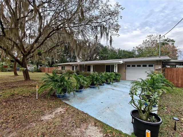 $1,550 | 2305 Northwest 48th Terrace, Gainesville, FL 32606