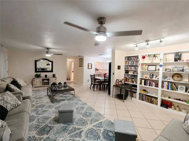 $1,550 | 2305 Northwest 48th Terrace, Gainesville, FL 32606