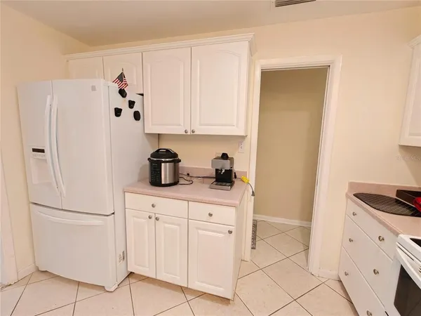 $1,400 | 2305 Northwest 48th Terrace, Gainesville, FL 32606