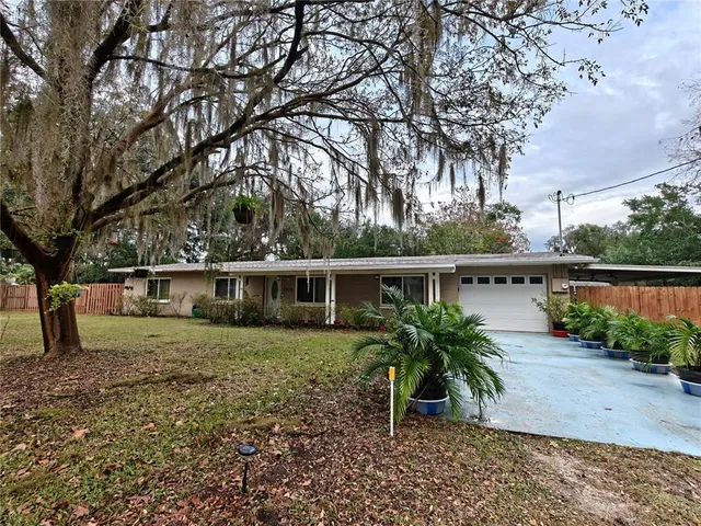 $1,550 | 2305 Northwest 48th Terrace, Gainesville, FL 32606