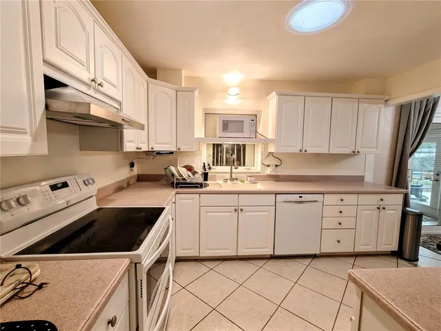 $1,550 | 2305 Northwest 48th Terrace, Gainesville, FL 32606