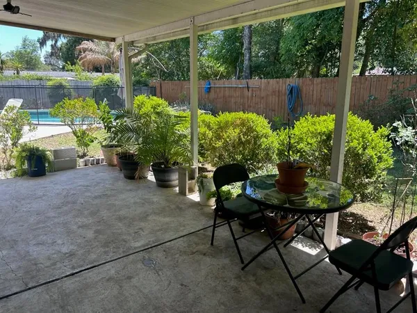 $1,400 | 2305 Northwest 48th Terrace, Gainesville, FL 32606