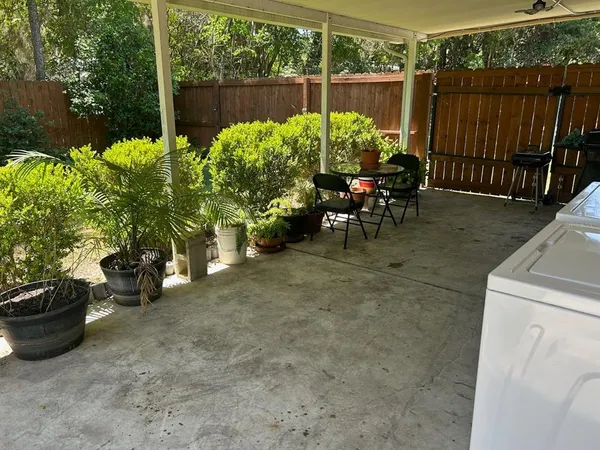 $1,400 | 2305 Northwest 48th Terrace, Gainesville, FL 32606