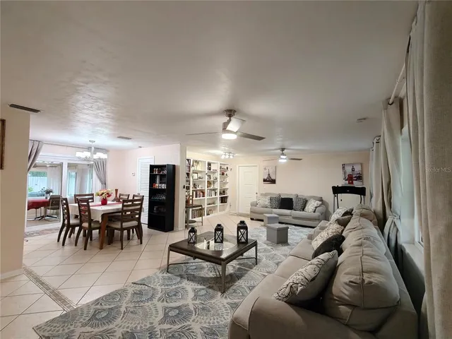 $1,550 | 2305 Northwest 48th Terrace, Gainesville, FL 32606