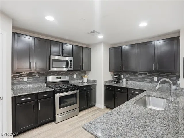 $499,900 | 3109 Paladi Avenue, Henderson, NV 89044