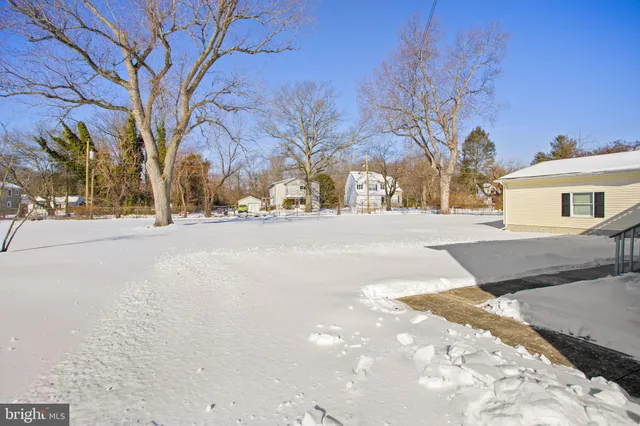 $2,750 | 50 Highway 130, Bordentown, NJ 08505