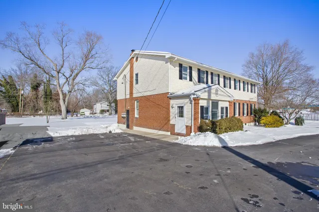 $2,750 | 50 Highway 130, Bordentown, NJ 08505