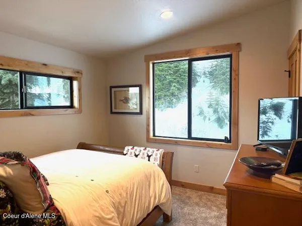 $1,349,000 | 95 Harrison Lane, Sandpoint, ID 83864
