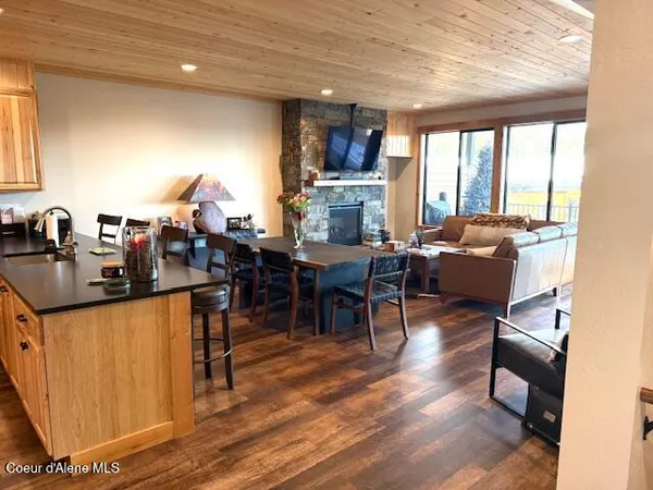 $1,349,000 | 95 Harrison Lane, Sandpoint, ID 83864
