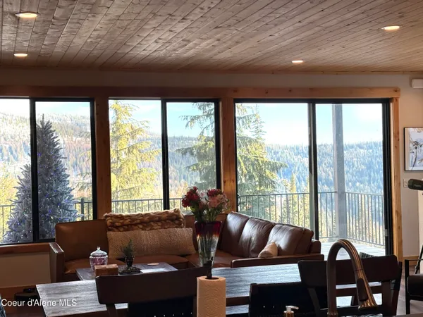 $1,349,000 | 95 Harrison Lane, Sandpoint, ID 83864