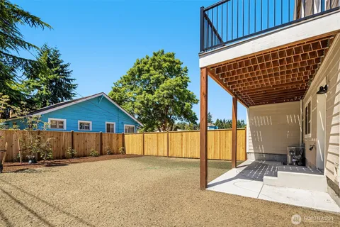 $559,000 | 6620 52nd Avenue West, Tacoma, WA 98467