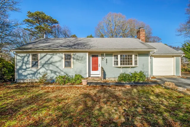 $549,900 | 386 Bishops Terrace, Barnstable, MA 02601