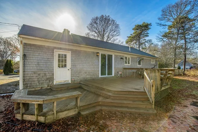 $549,900 | 386 Bishops Terrace, Barnstable, MA 02601