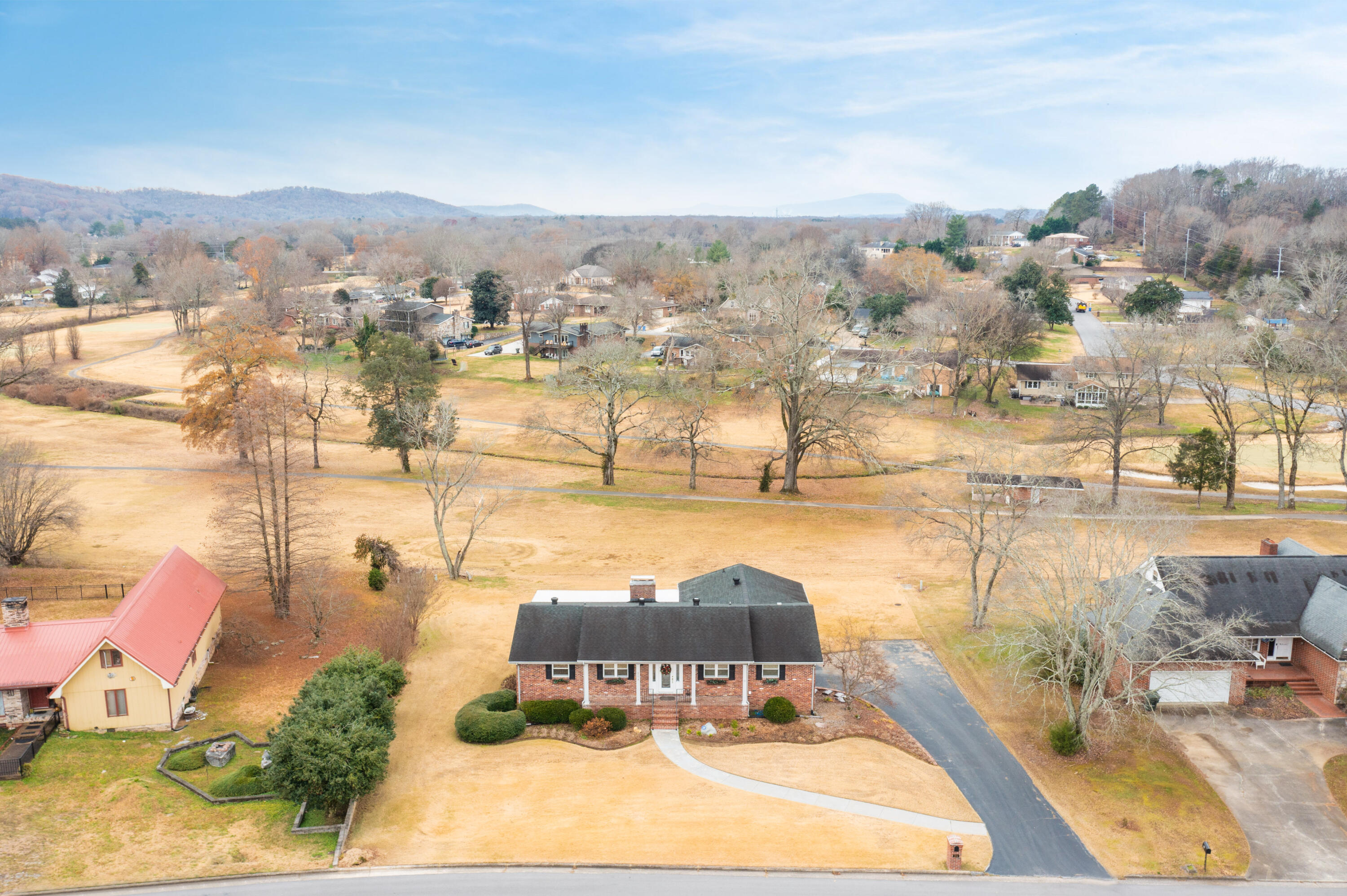 204 Masters Road East Hixson, TN 37343 - Photo 2 of 31 204_Masters Rd_E_0010