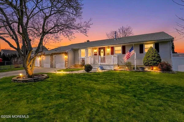 $625,000 | 194 Park Place, Belford, NJ 07718