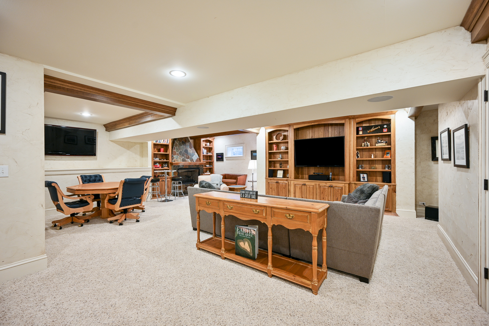 Undisclosed Address Glen Ellyn, IL 60137 - Photo 36 of 45 a living room with furniture and a flat screen tv