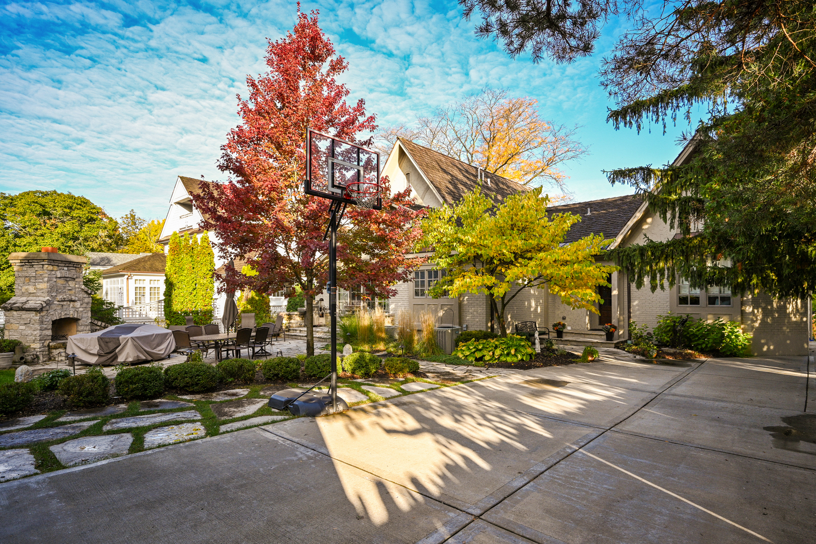 Undisclosed Address Glen Ellyn, IL 60137 - Photo 40 of 45 a view of a basketball court