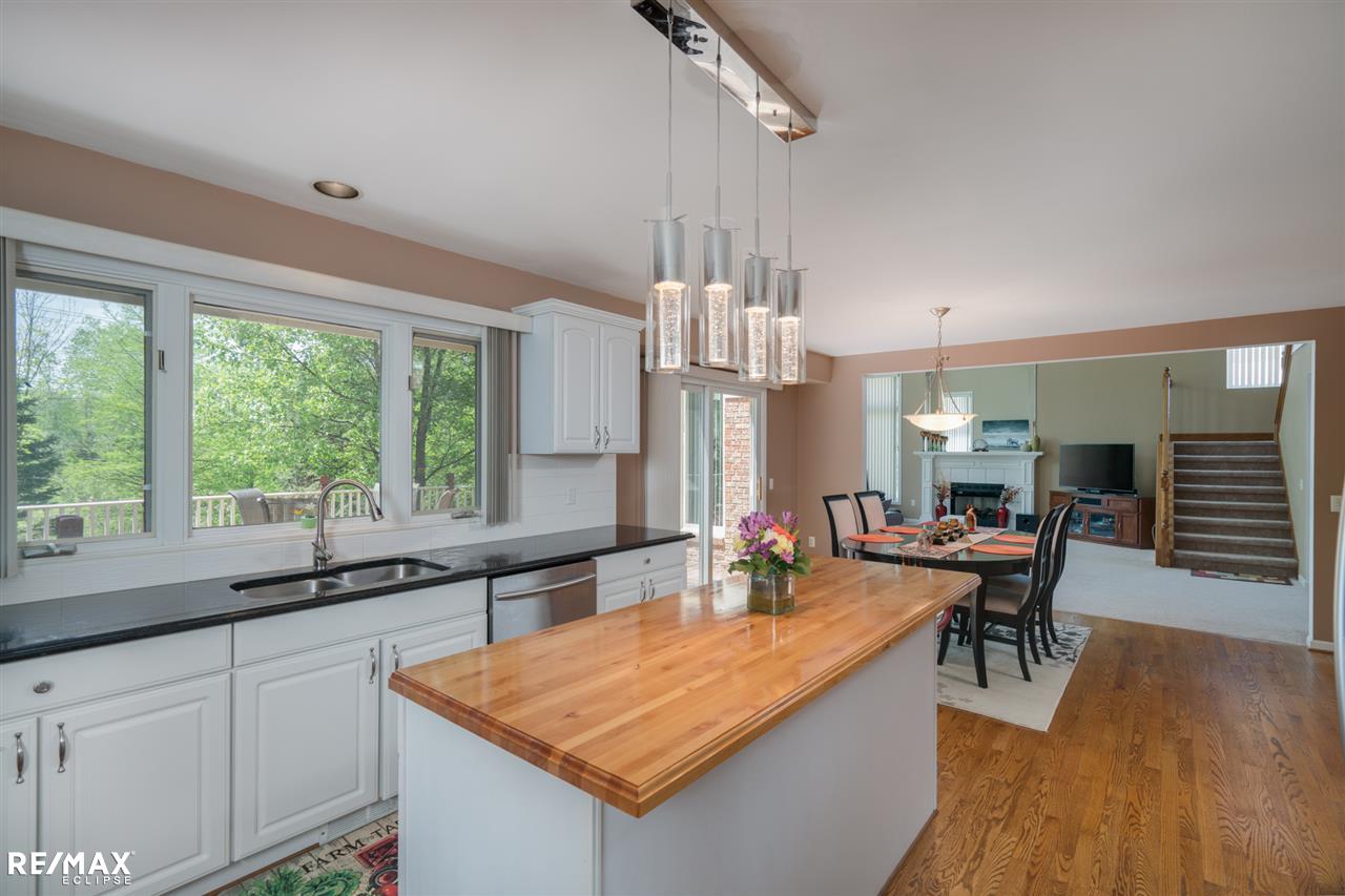 1694 Chase Drive Rochester, MI 48307 - Photo 13 of 47 31320393-12.JPG