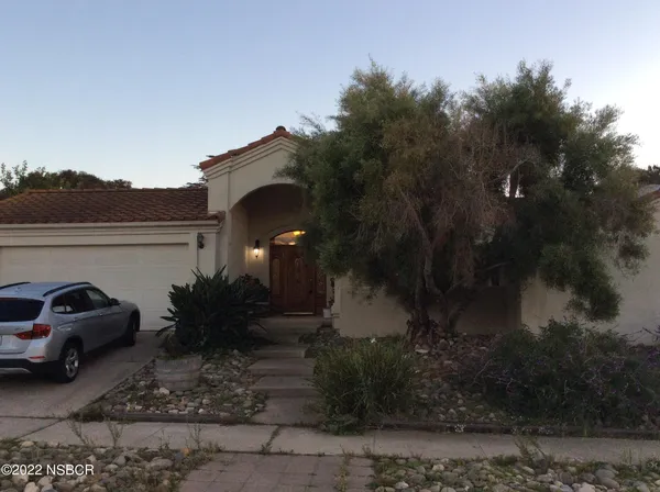 $3,800 | 488 Majestic Drive, Santa Maria, CA 93455