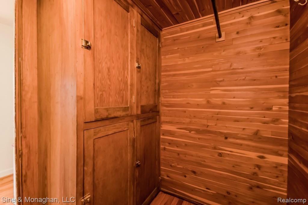 1035 Bishop Road Grosse Pointe, MI 48230 - Photo 40 of 62 040-Ceder_Closet-1944650-medium.jpg