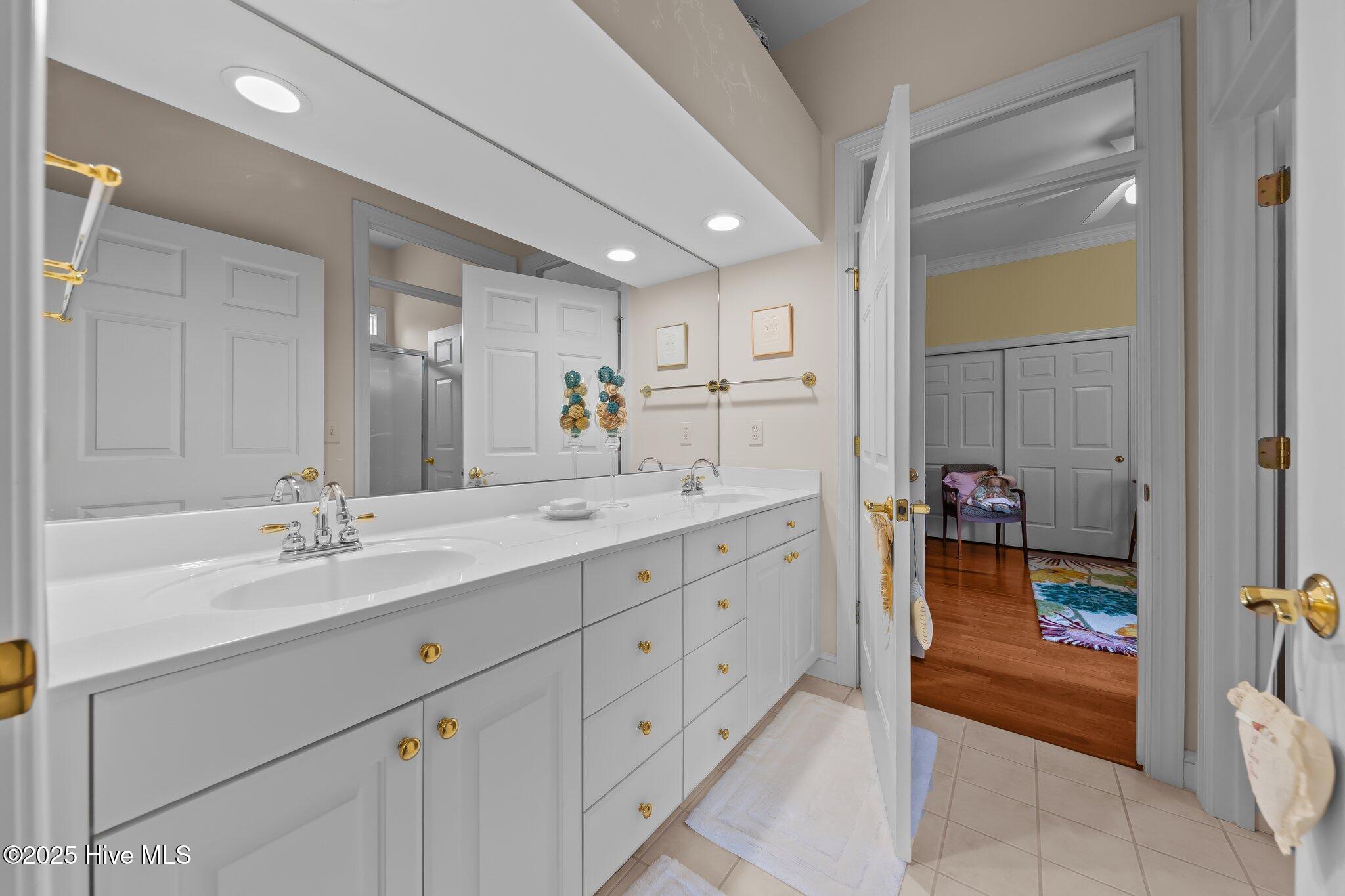 155 McKenzie Road East Pinehurst, NC 28374 - Photo 11 of 42 Guest Bath