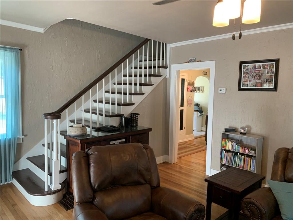 635 East Pike Road Indiana, PA 15701 - Photo 4 of 22