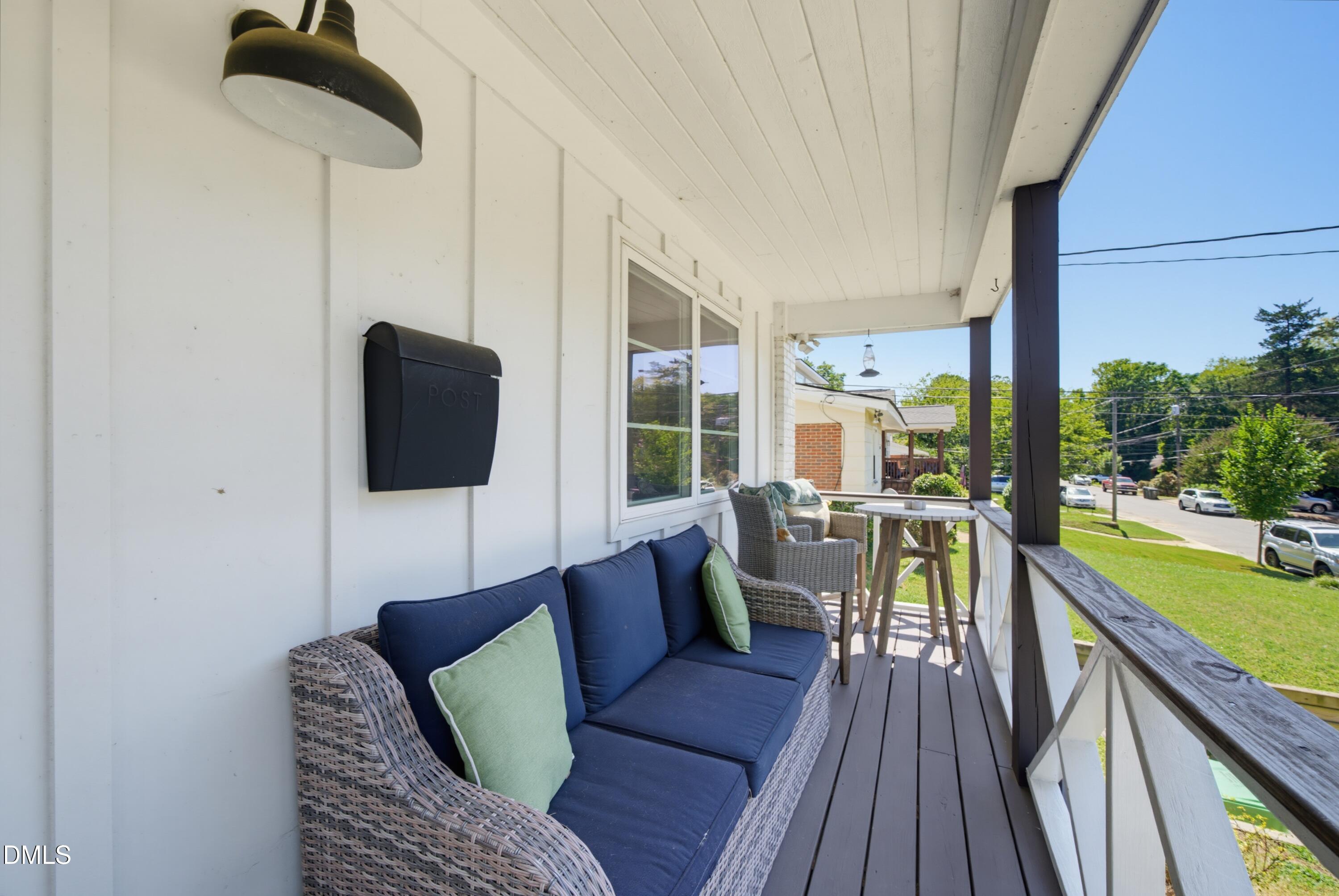 601 Quarry Street Raleigh, NC 27601 - Photo 2 of 26 Front porch