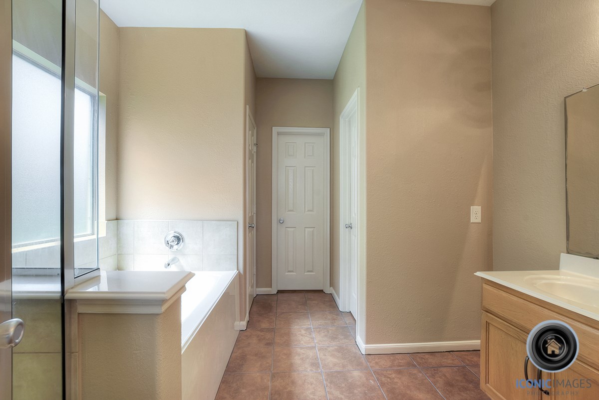 29434 Legends Bluff Drive Spring, TX 77386 - Photo 19 of 33