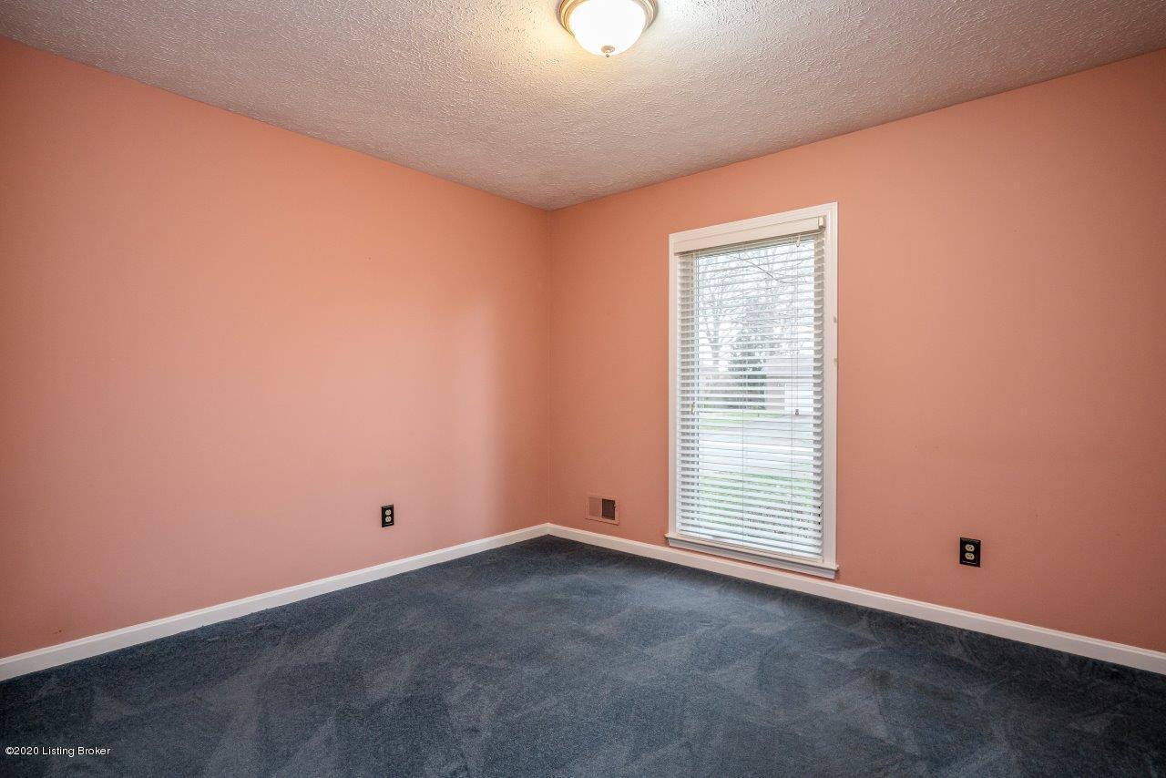 1007 Clerkenwell Road Louisville, KY 40207 - Photo 26 of 46 1007 Clerkenwell Rd-42