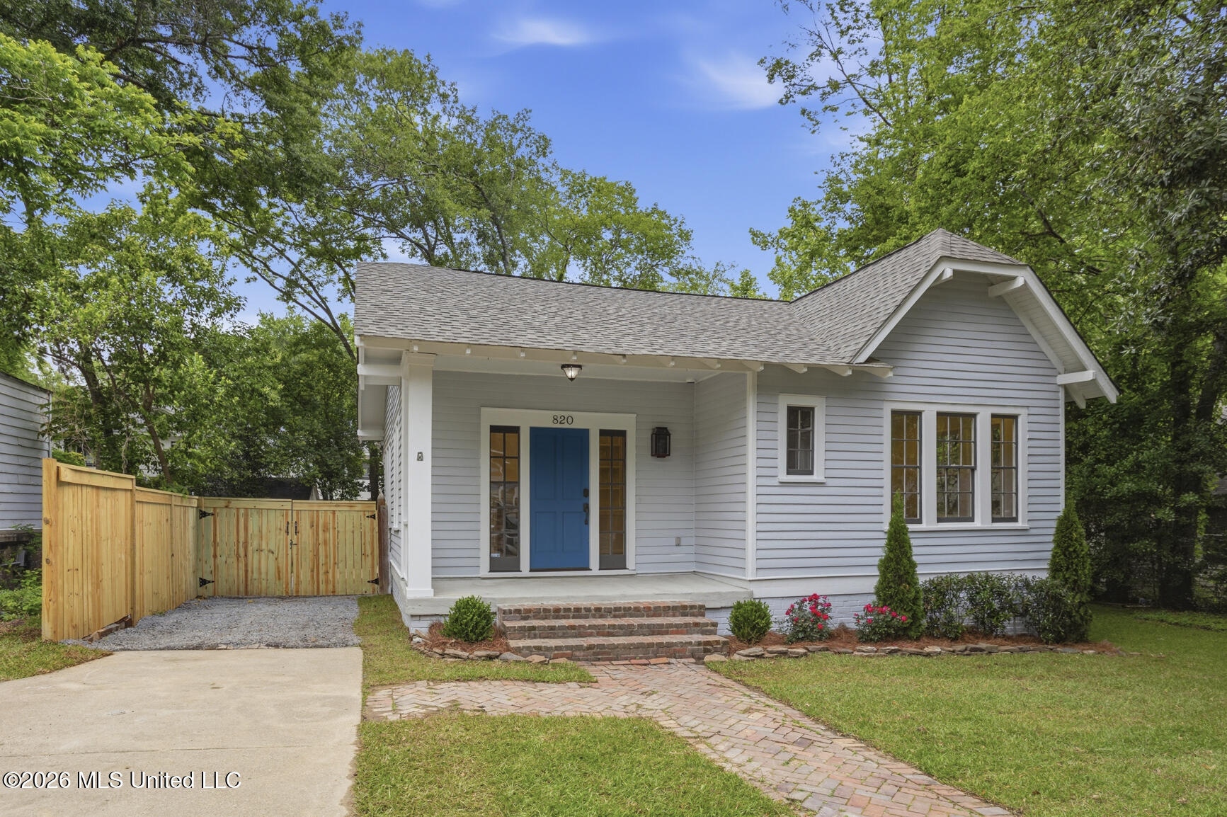 820 Fairview Street Jackson, MS 39202 - Photo 2 of 29 820 Fairview-4