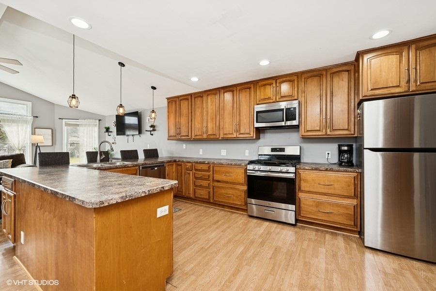 4617 William Street Johnsburg, IL 60051 - Photo 2 of 18