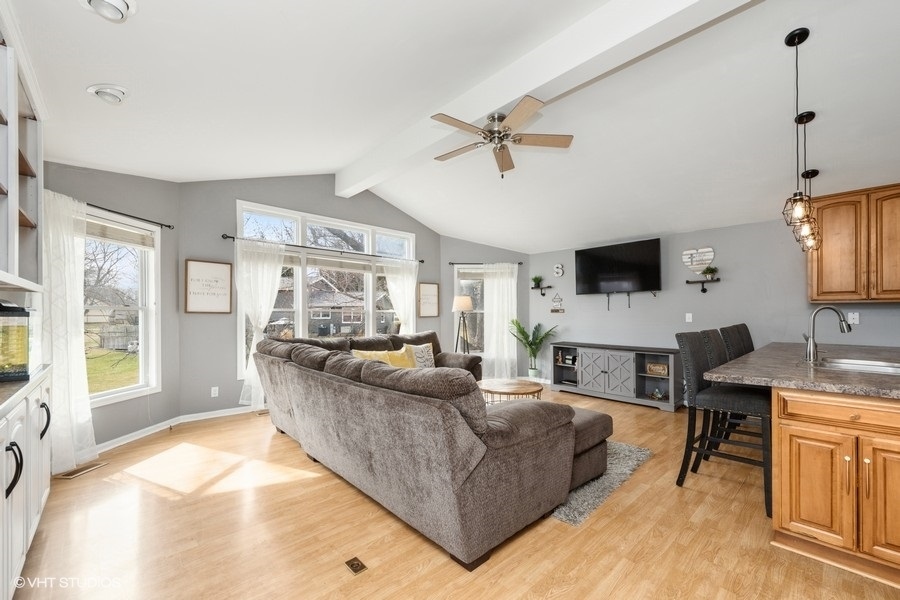 4617 William Street Johnsburg, IL 60051 - Photo 4 of 18