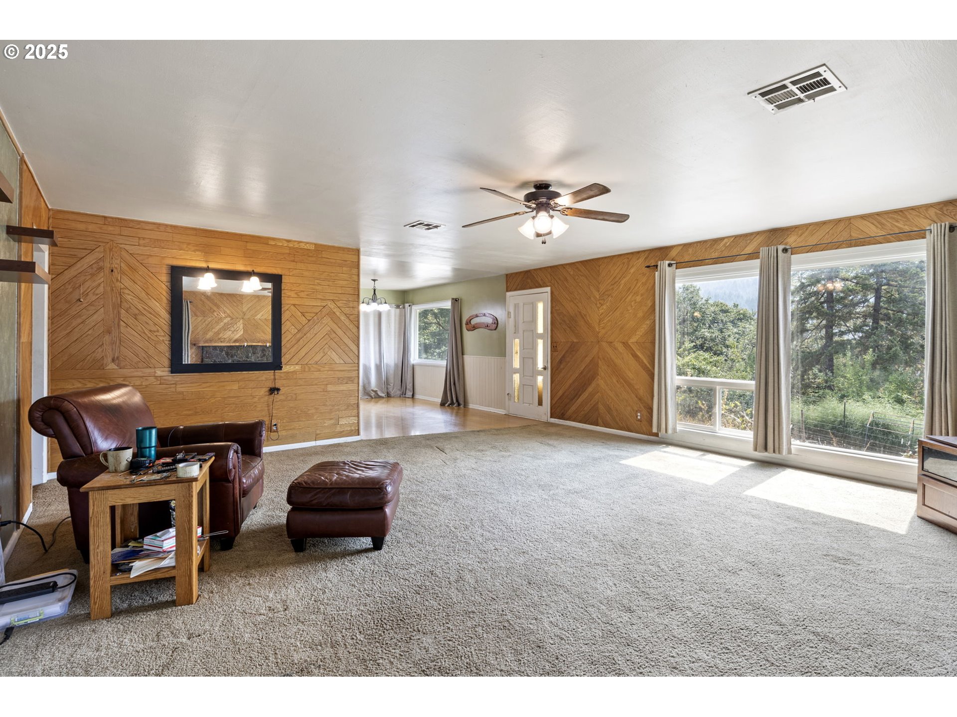 500 East B Avenue Drain, OR 97435 - Photo 12 of 48