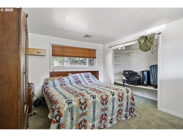 $349,000 | 500 East B Avenue, Drain, OR 97435