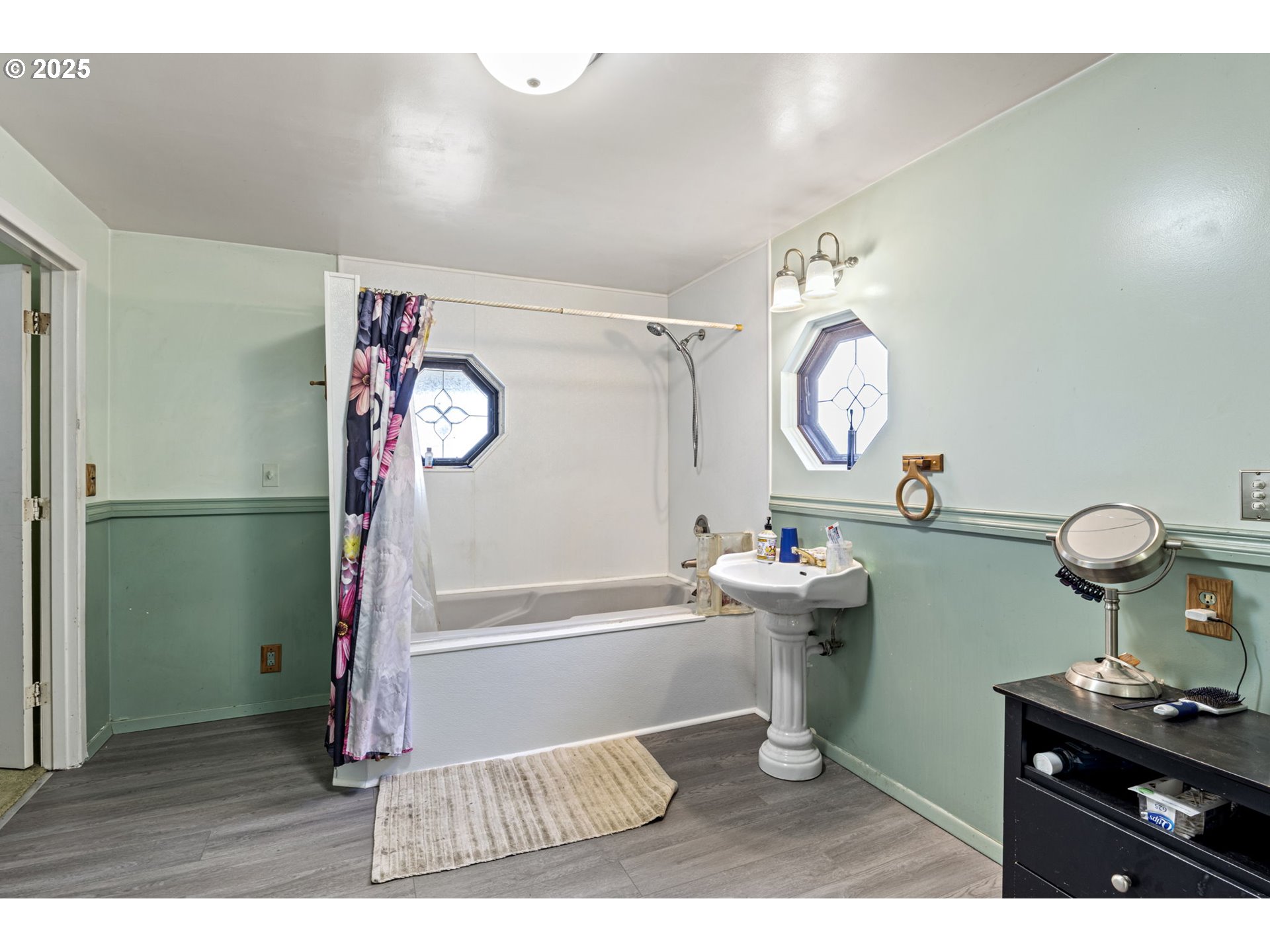 500 East B Avenue Drain, OR 97435 - Photo 26 of 48