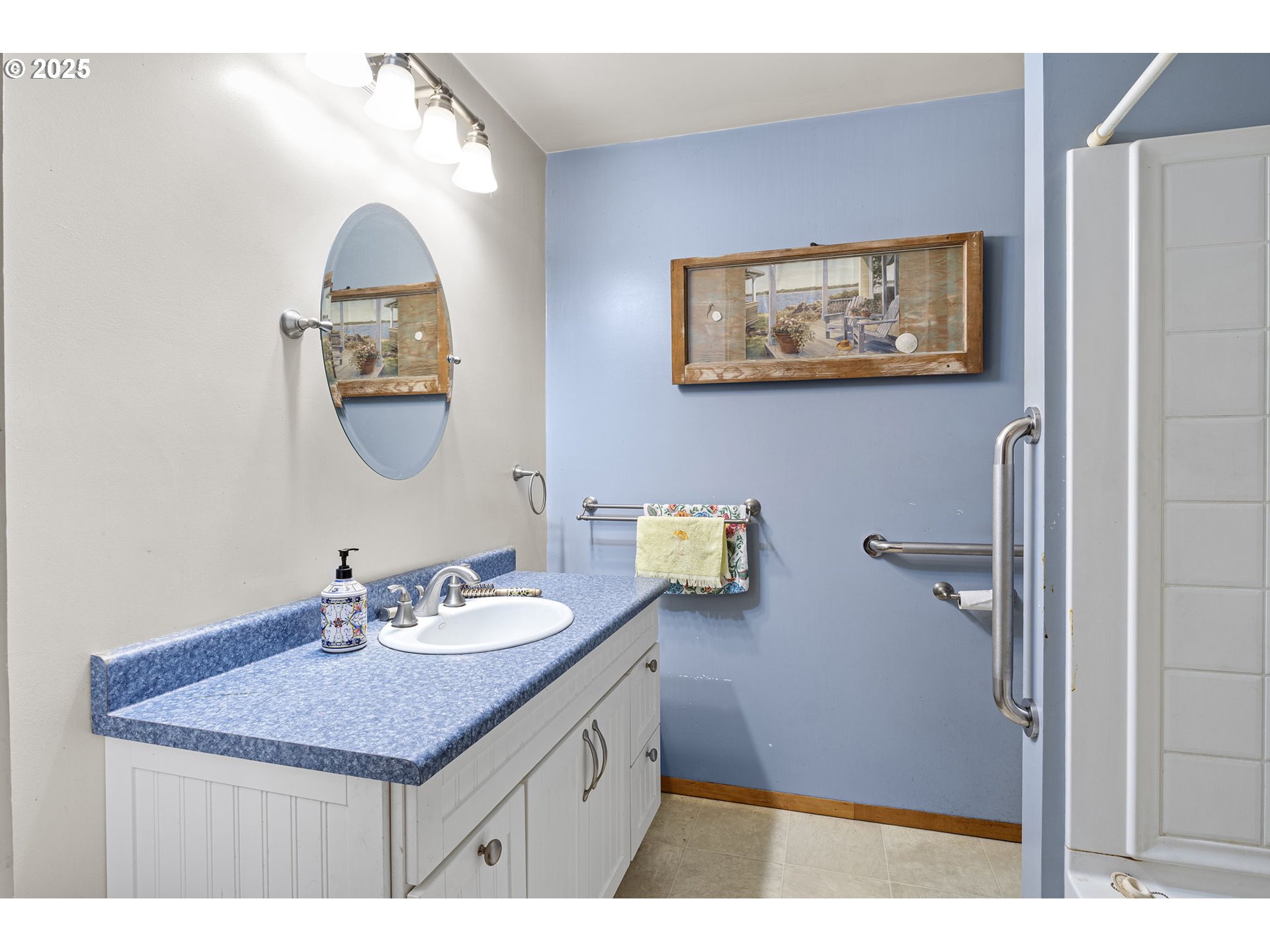 500 East B Avenue Drain, OR 97435 - Photo 33 of 48