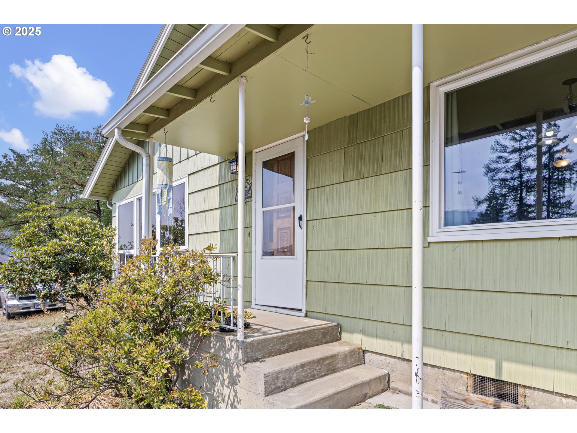 500 East B Avenue Drain, OR 97435 - Photo 37 of 48