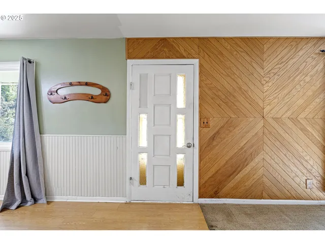 $349,000 | 500 East B Avenue, Drain, OR 97435