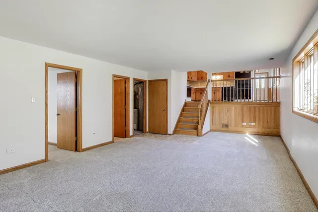 $349,000 | 11242 South Avon Avenue, Alsip, IL 60803