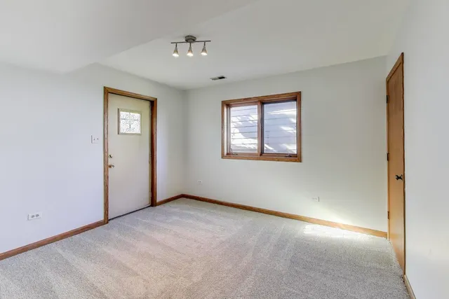 $349,000 | 11242 South Avon Avenue, Alsip, IL 60803