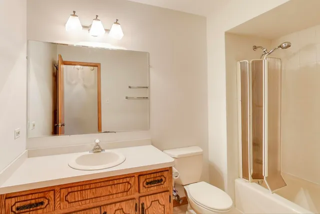 $349,000 | 11242 South Avon Avenue, Alsip, IL 60803