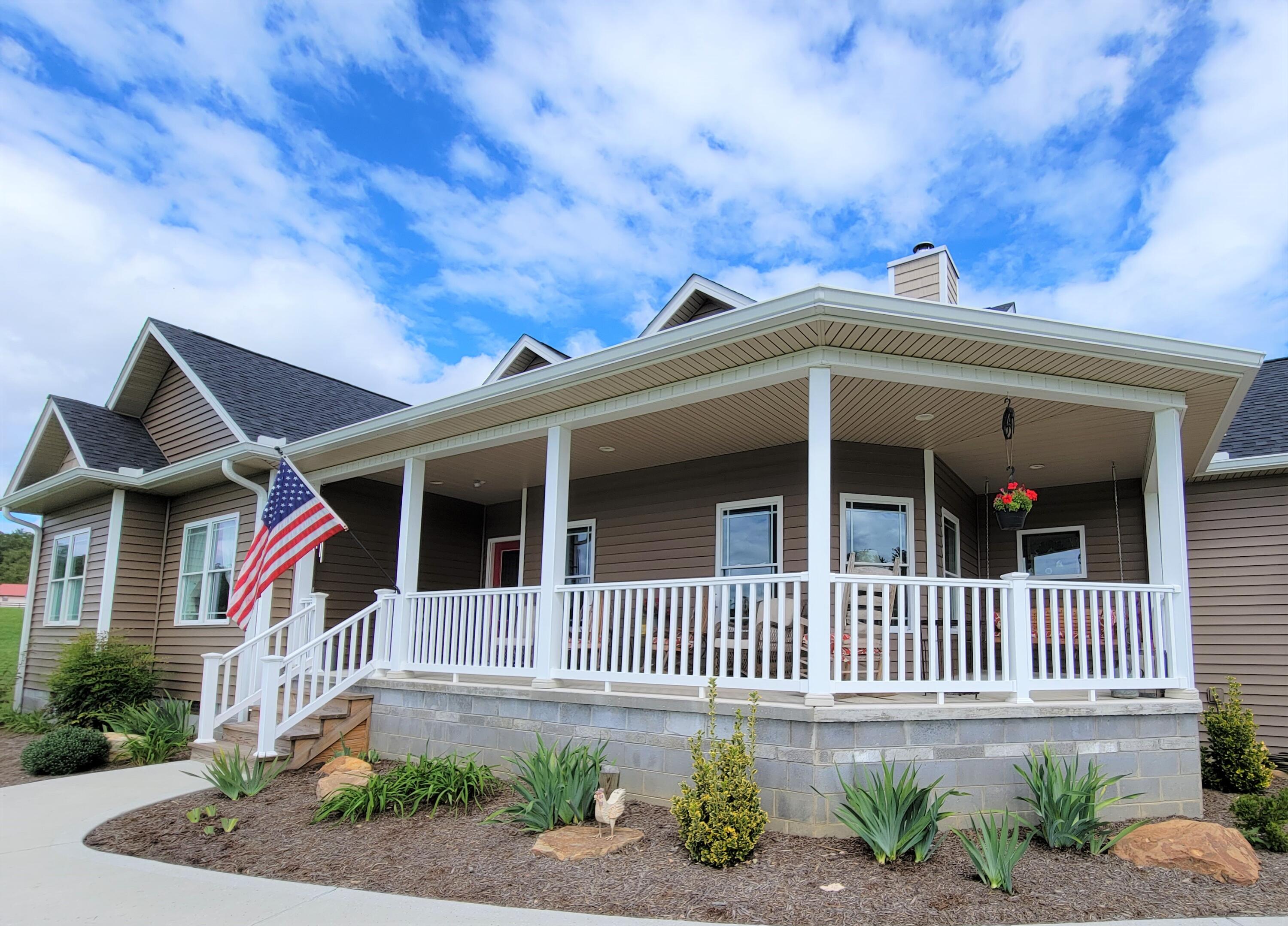 554 Island Ford Road Lancing, TN 37770 - Photo 4 of 38 Big front porch!