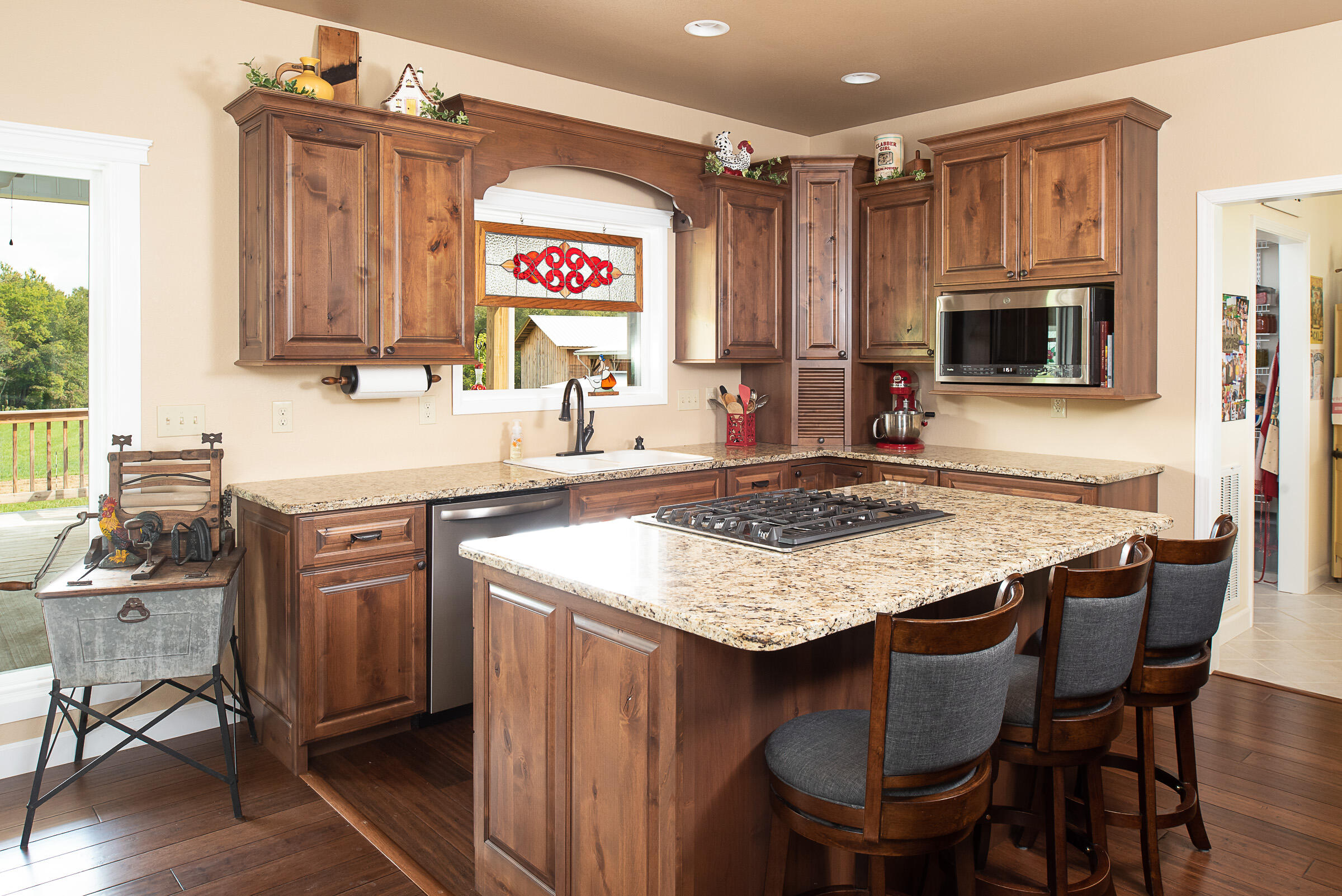 554 Island Ford Road Lancing, TN 37770 - Photo 7 of 38 Beautiful kitchen