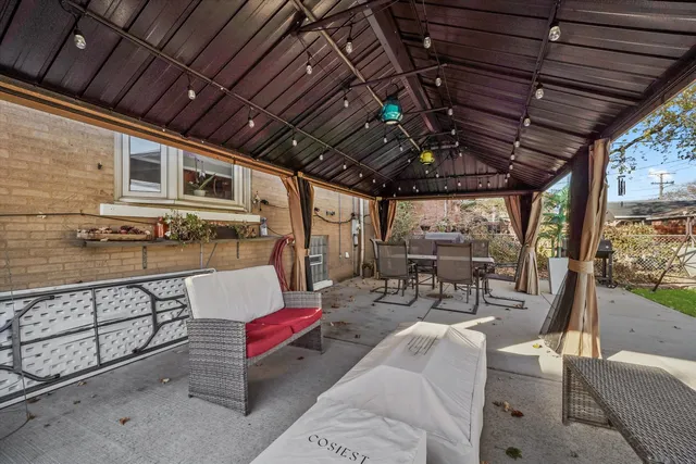 $379,900 | 3427 South 58th Avenue, Cicero, IL 60804