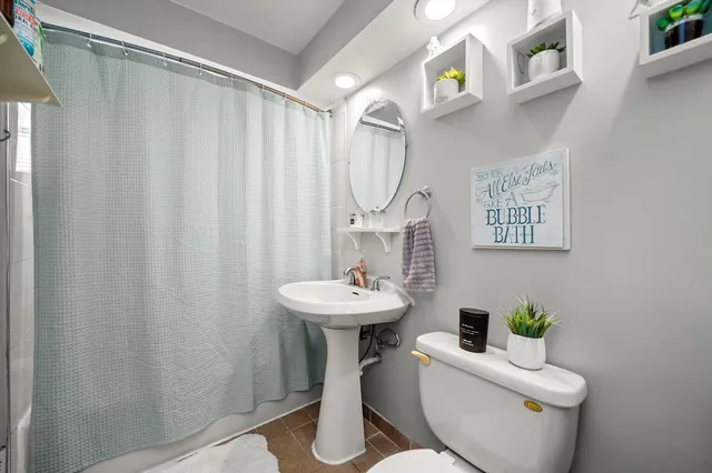 $379,900 | 3427 South 58th Avenue, Cicero, IL 60804